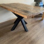 Oude eiken wagondelen tafel